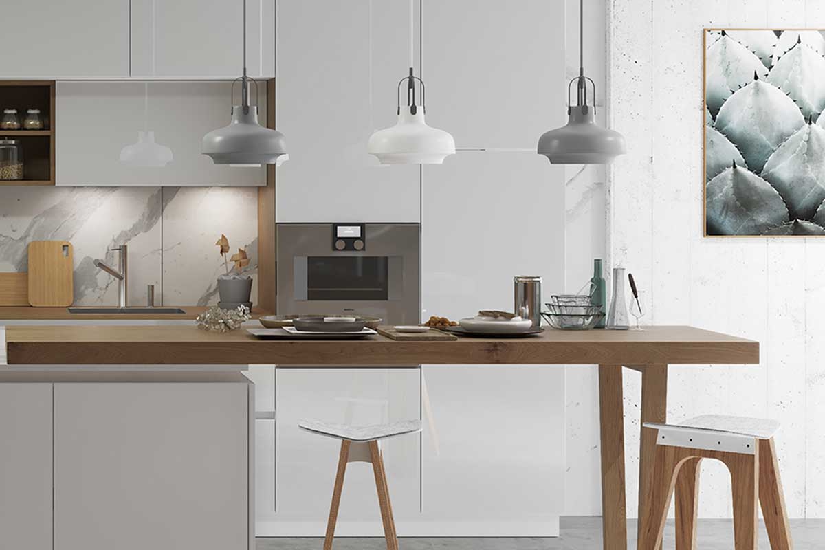 que iluminacion debe tener la cocina Cocina en tonos blancos y madera. Alaia Home reforma cocina o baño en Bilbao, Vitoria o San Sebastian